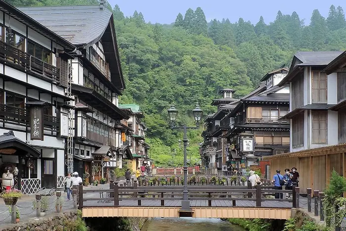 銀山溫泉